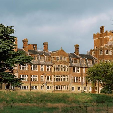 De Vere Selsdon Estate Croydon Exterior foto